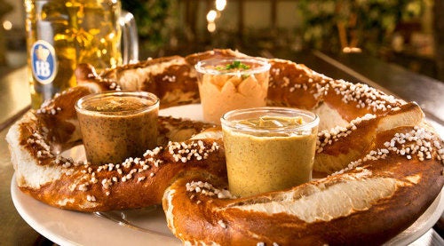 GIANT PRETZEL COMBO image GIANT PRETZEL COMBO image